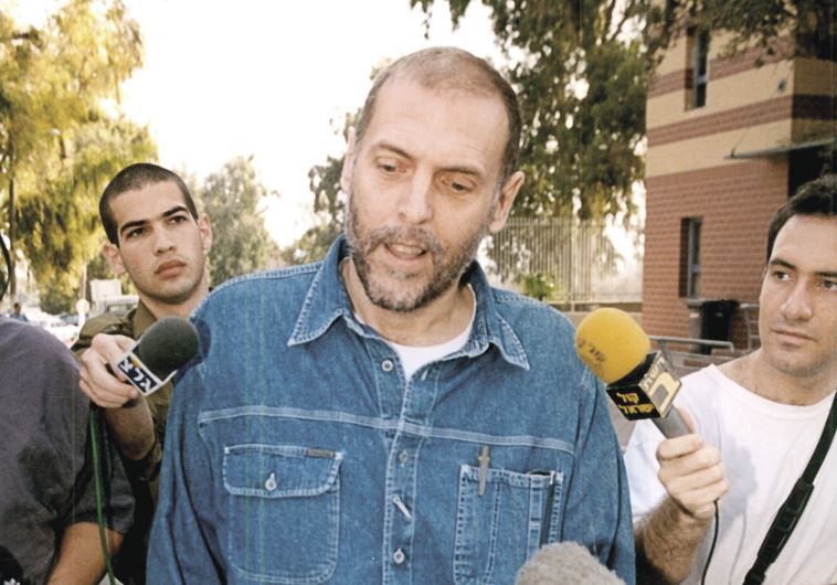 ליבוביץ עם שחרורו מהכלא. צילום: יוסי אלוני